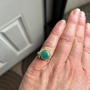 18k Gold and Turquoise Ring size 6.5